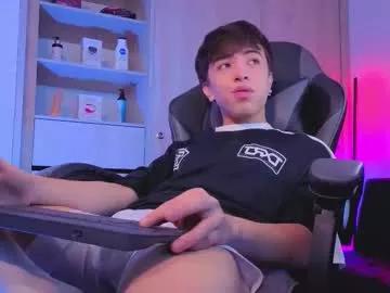 Freechat nicoisonline on Chaturbate