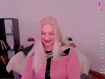 Freechat nina_deville on Chaturbate
