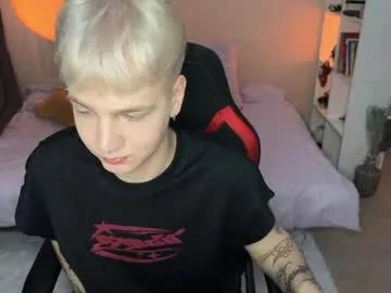 Freechat olivertasty on Chaturbate