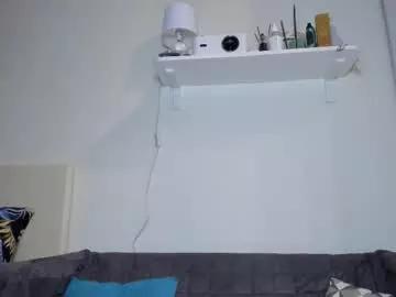 Freechat omg_pie on Chaturbate