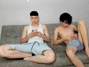 pelusos_mens on Chaturbate