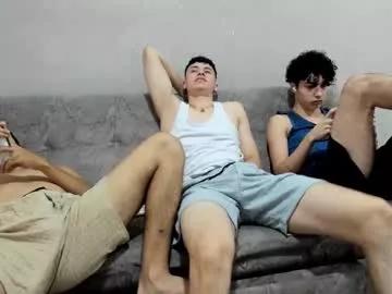 pelusos_mens on Chaturbate