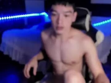 Freechat philhotbody on Chaturbate