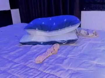 Freechat philhotbody on Chaturbate