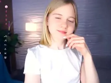 phyllisearney — GOAL: say hello to my kitten [210 tokens remaining] Welcome To My Room #skinny #teen #smalltits #daddy #joi