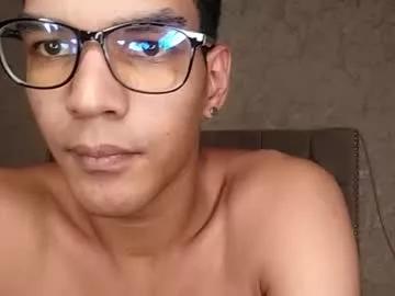 Freechat pikashuu7u7 on Chaturbate