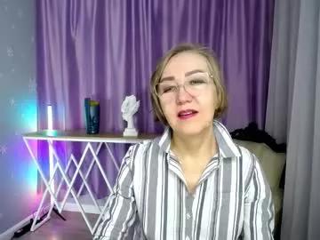 Checkout Chaturbate's Queen_a_n_i queen_a_n_i from Chaturbate
