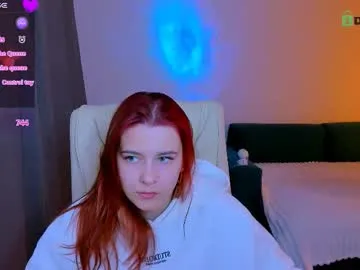 red__dizzy — GOAL: show boobs [222 tokens remaining] Welcome to my room! #cuckold #cei #mistress #redhead #findom