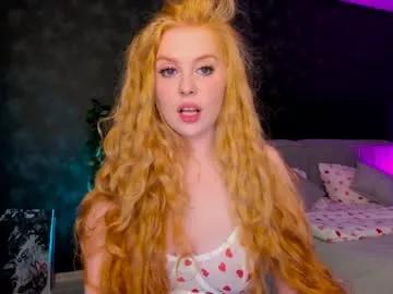 redhotvixen_ on Chaturbate