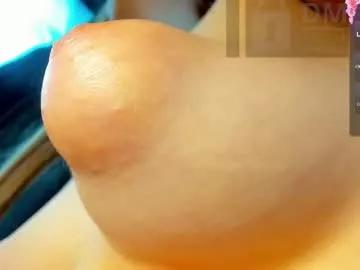 Freechat riawoods on Chaturbate