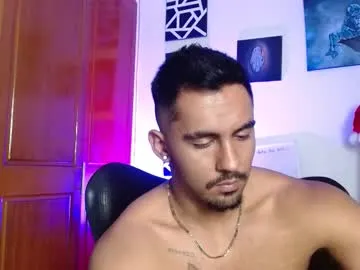 romanpearce_ — CUMM ! ,Lush ON!   bored and alone? Enjoy this sexy boy  and explore your fetishes #muscle #flex #feet #young #latin [1500 tokens remaining]