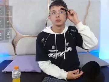 Freechat rooy_tay on Chaturbate