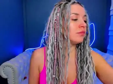 roxy_mars — GOAL: tease with panties [79 tokens remaining] Never ending rock-n-roll! Catch my vibes, don't demand, just enjoy the moment  #muscles #skinny #smalltits #lovense #fit