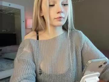 s0ftlyblessed from Chaturbate