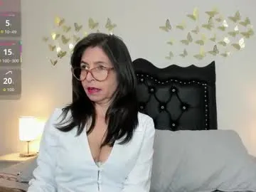 sabinadeluxe_cg — Squeeze nipples  [32 tokens left] Today I want to fulfill your wishes  #milf #bigboobs #teasing #glamour #mature
