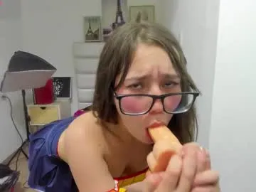 salome_pavlova7 — Salome_pavlova7's room #latina #glasses #squirt #saliva