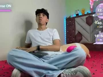 santy_carrington from Chaturbate