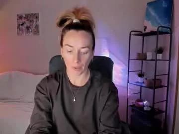 Slutty Save_the_qween wants you to fuck her body now save_the_qween from Chaturbate