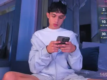 Freechat sebax_00 on Chaturbate