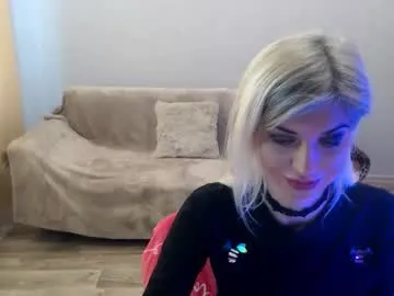 sexybeatriice — GOAL: Drive Me Crazy [157 tokens remaining] Welcome To My Room Lovense Tip Goals