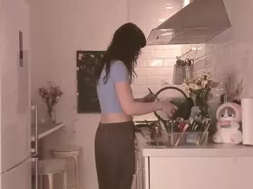 Freechat sheeny_shy on Chaturbate