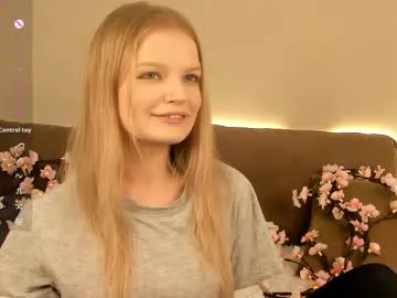 Freechat shellyboom on Chaturbate