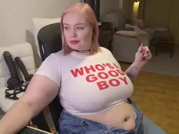 showmebbw — COME GET DIRTY WITH CURVY MOMMY I'm QOS  interracial, small dicks, sissies and cucks are very welcum #bbw #sph #curvy #mommy #milf [25 tokens remaining]