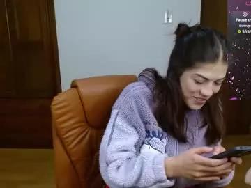 shyra_a25 from Chaturbate