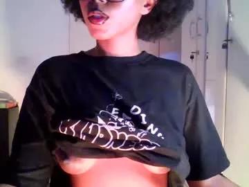 silverosequeen on Chaturbate