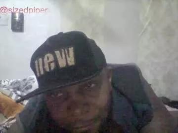 Freechat sizedpiper on Chaturbate