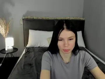 skinyjoy — GOAL: squezee my ass [36 tokens remaining] Welcome to my room! #feet #bigboobs #bigass #teen #new