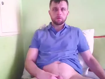 slaveboy32bi on Chaturbate