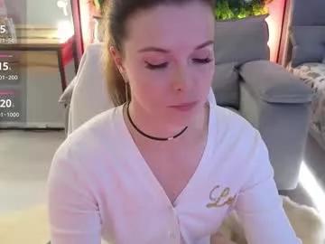 Freechat smilym on Chaturbate