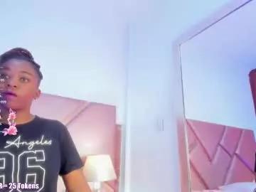 Freechat sophiesinclair on Chaturbate