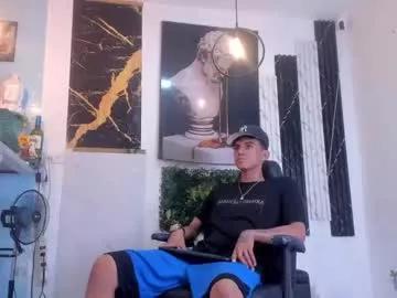 Freechat stiiveen_24cm on Chaturbate