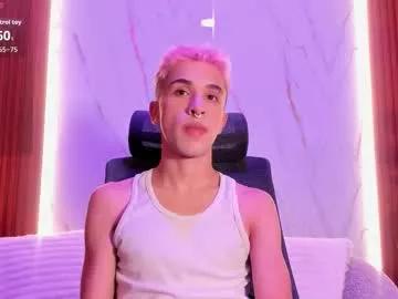 sweet_santii from Chaturbate