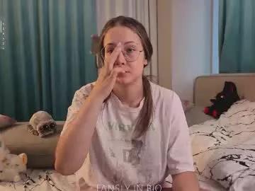 Join 19 years old taithelme from Chaturbate taithelme from Chaturbate