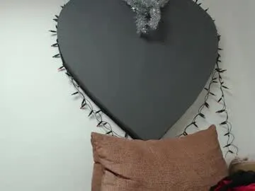 Freechat teasexpert4444 on Chaturbate