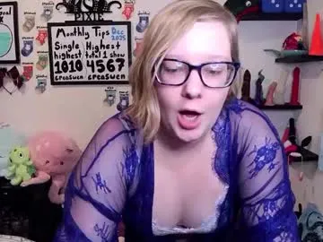 Freechat ten_tickle_pixie on Chaturbate