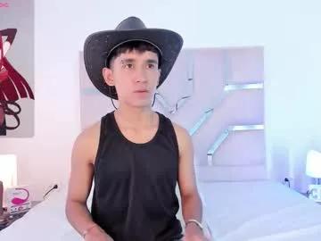 thayler_jones from Chaturbate