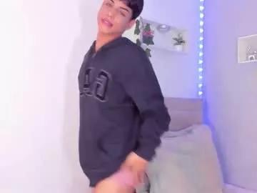 Freechat thomas_wild on Chaturbate