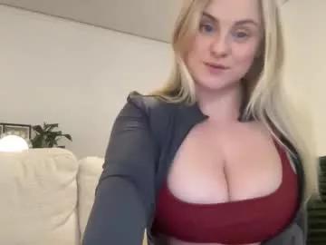 tigoldbitties11 on Chaturbate