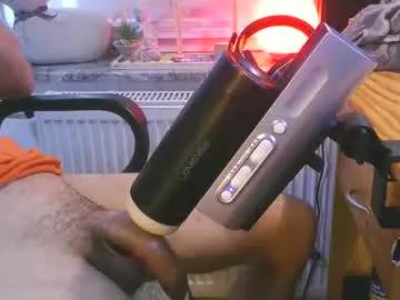 Freechat toohugeandstonedxoxo on Chaturbate