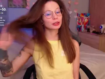 toxkiss — TAKE OFF TOP [40 tokens left] #squirt #anal #lovense #young #natural