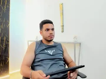 trevor_ash — CUM   #straight #latino #shy #cum #young [500 tokens remaining]