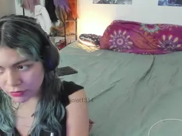 vaioletuwu — 5 minutos naked (I'll score the goal if I'm free and this is the last person who paid for the goal) [155 tokens remaining] #lovense #smalltits #fuckmachine #teen #latina