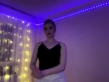 vedalipscomb — Goal: Hand bra Hi! Im Kira welcome to my room #18 #new #teen #bigboobs #young [23 tokens remaining]