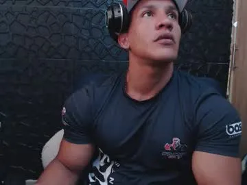 viktorherrera on Chaturbate