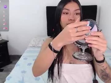 Watch Violett_flowers, she wants to masturbate for you violett_flowers from Chaturbate