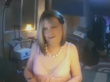 Freechat whisperlace on Chaturbate